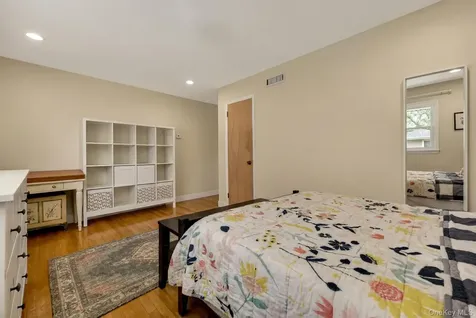 61 Merritt Kingston NY 12401