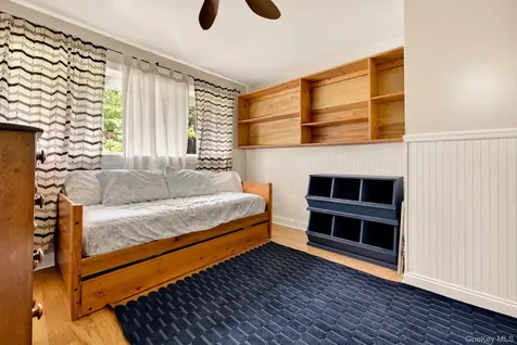61 Merritt Kingston NY 12401