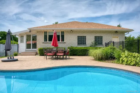 61 Merritt Kingston NY 12401