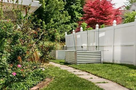 61 Merritt Kingston NY 12401