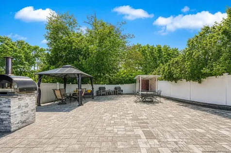 28 Weiner Street Staten Island NY 10309