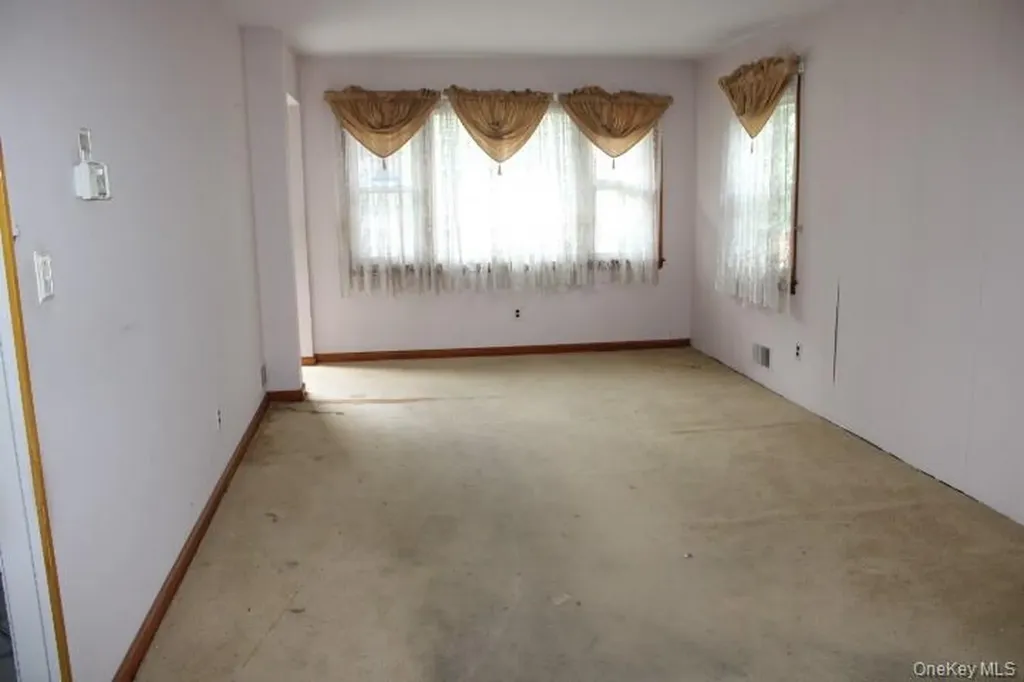 29 E Orchard Street Nanuet NY 10954