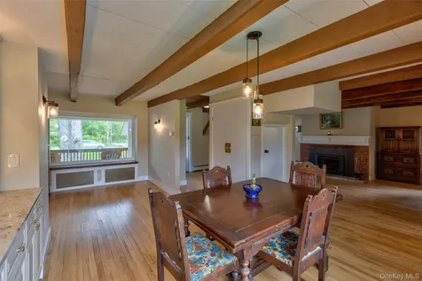 4 Low Road Wallkill NY 12589