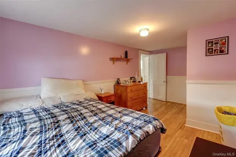4 Low Road Wallkill NY 12589