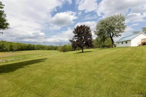 4 Low Road Wallkill NY 12589