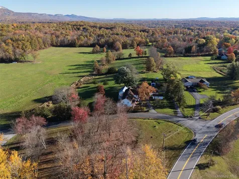 4 Low Road Wallkill NY 12589