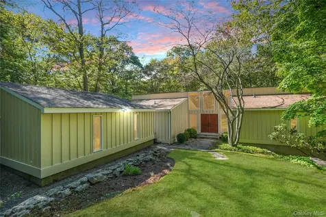 22 Peters Lane Pound Ridge NY 10576