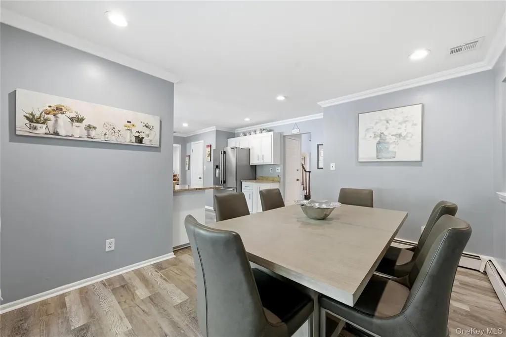 10 Weatherstone Way Smithtown NY 11787