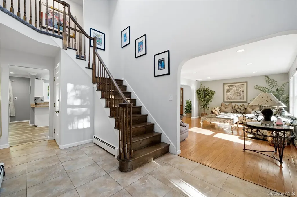 10 Weatherstone Way Smithtown NY 11787