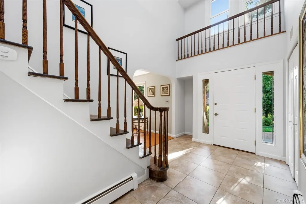 10 Weatherstone Way Smithtown NY 11787