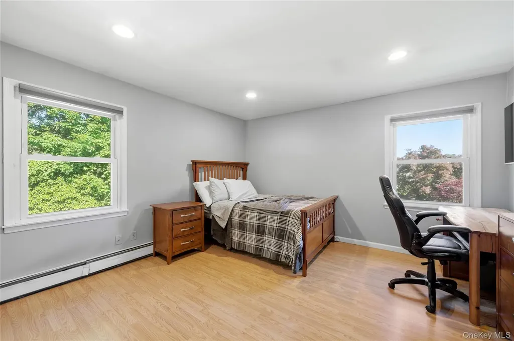 10 Weatherstone Way Smithtown NY 11787