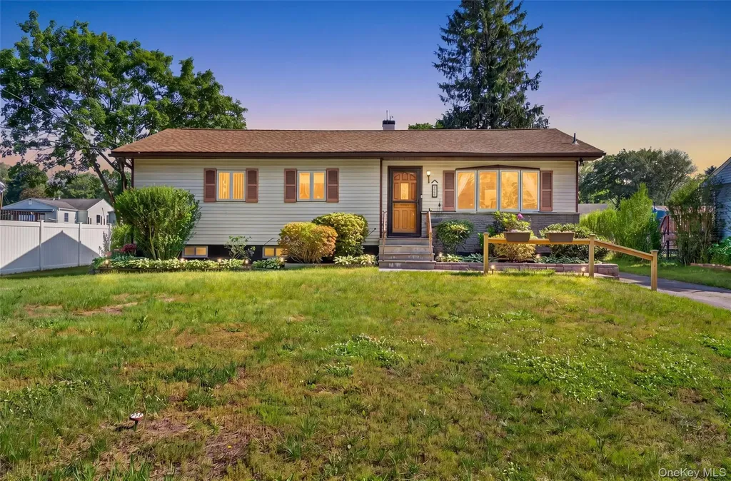 20 Glen Drive Wappingers Falls NY 12590