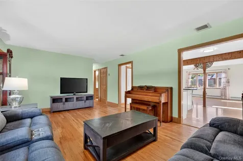 20 Glen Drive Wappingers Falls NY 12590