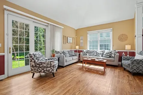 11 Augusta Drive Cortlandt Manor NY 10567