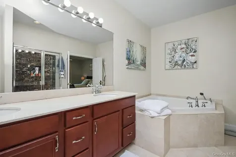 11 Augusta Drive Cortlandt Manor NY 10567