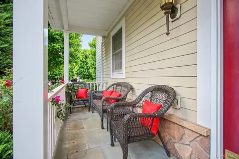 11 Augusta Drive Cortlandt Manor NY 10567