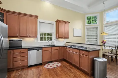 11 Augusta Drive Cortlandt Manor NY 10567