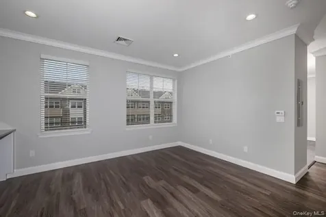 40 Elizabeth Street Farmingdale NY 11735