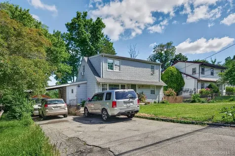 27 Tomahawk Drive White Plains NY 10603