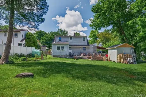 27 Tomahawk Drive White Plains NY 10603
