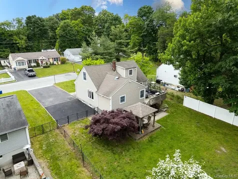 22 Oakbrook Road Ossining NY 10562