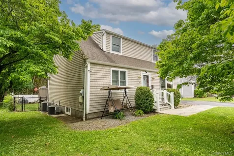 22 Oakbrook Road Ossining NY 10562