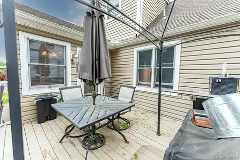 22 Oakbrook Road Ossining NY 10562