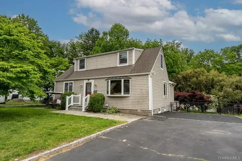 22 Oakbrook Road Ossining NY 10562