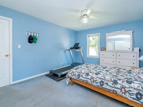 23 Phillips Road Glen Cove NY 11542