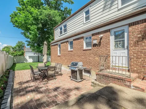 23 Phillips Road Glen Cove NY 11542