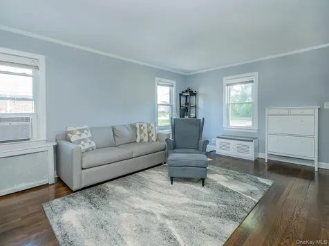 23 Phillips Road Glen Cove NY 11542