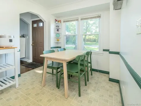 23 Phillips Road Glen Cove NY 11542
