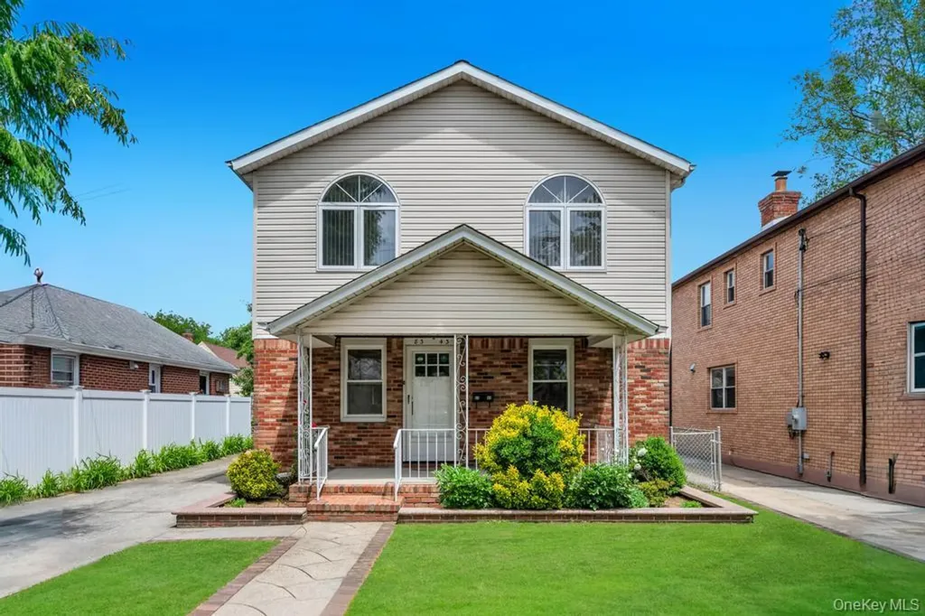 8343 261st Street Glen Oaks NY 11004