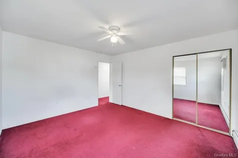8343 261st Street Glen Oaks NY 11004