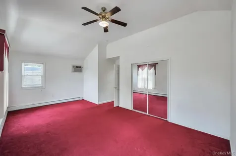 8343 261st Street Glen Oaks NY 11004