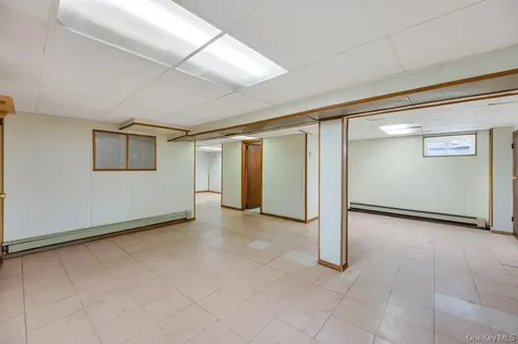 8343 261st Street Glen Oaks NY 11004
