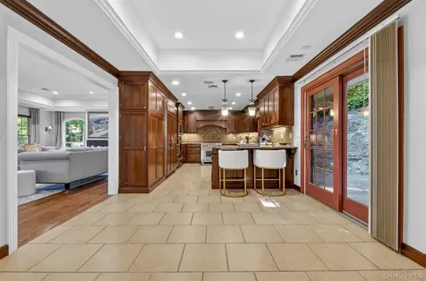 125 Mimosa Drive East Hills NY 11576