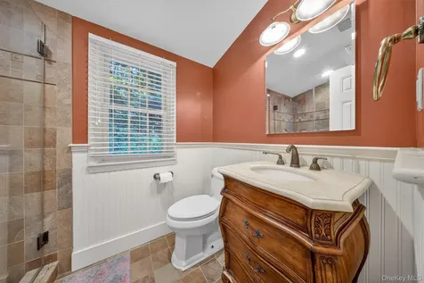 125 Mimosa Drive East Hills NY 11576