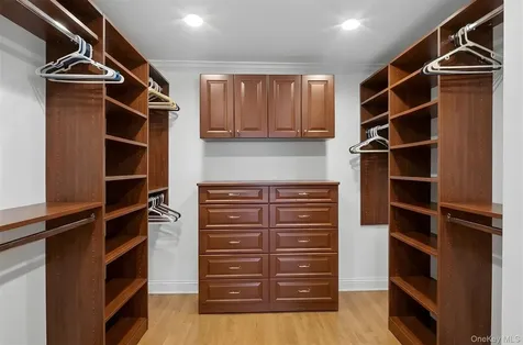 125 Mimosa Drive East Hills NY 11576