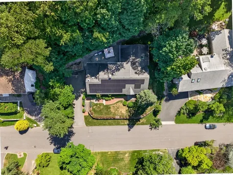 125 Mimosa Drive East Hills NY 11576