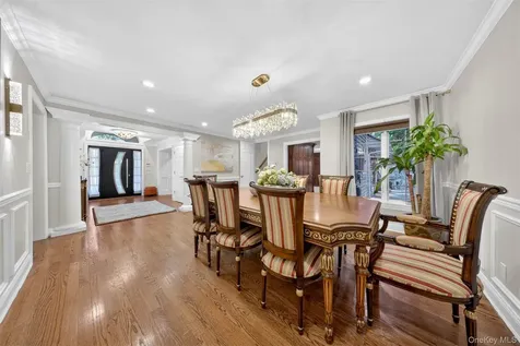 125 Mimosa Drive East Hills NY 11576