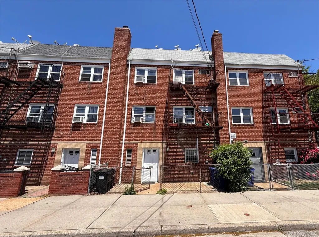 224-17 Braddock Avenue Queens Village NY 11428