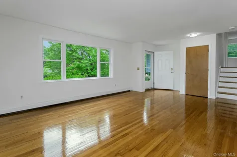 20 Elizabeth Terrace Wappingers Falls NY 12590