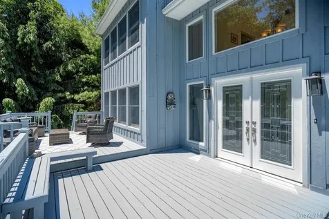 47 Lubber Street Stony Brook NY 11790