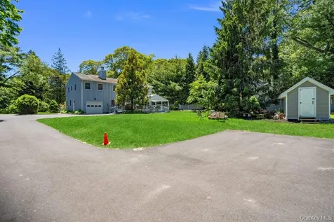 47 Lubber Street Stony Brook NY 11790