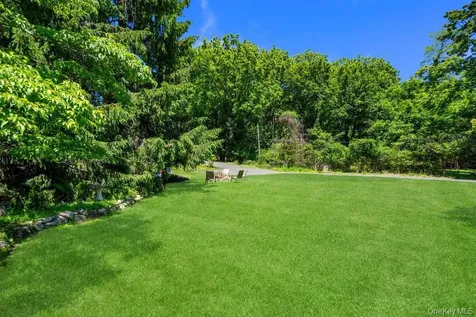 47 Lubber Street Stony Brook NY 11790