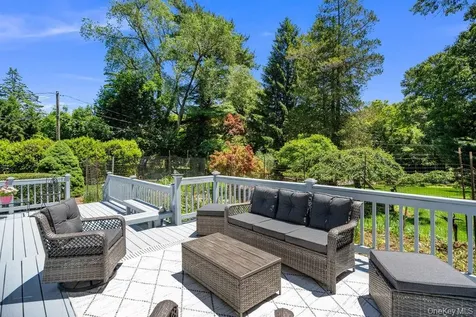 47 Lubber Street Stony Brook NY 11790