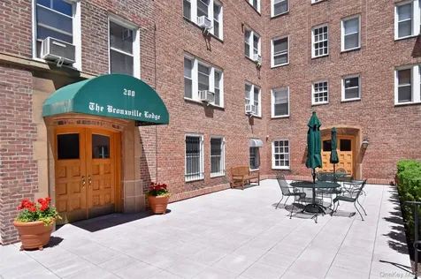 280 Bronxville Road Bronxville NY 10708