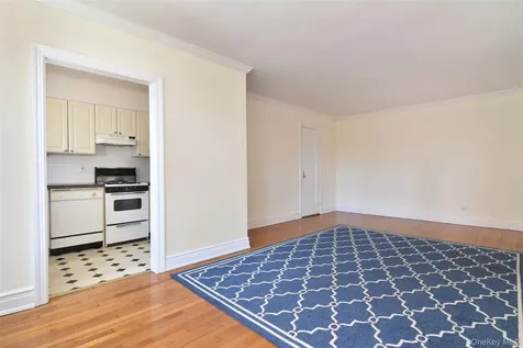280 Bronxville Road Bronxville NY 10708