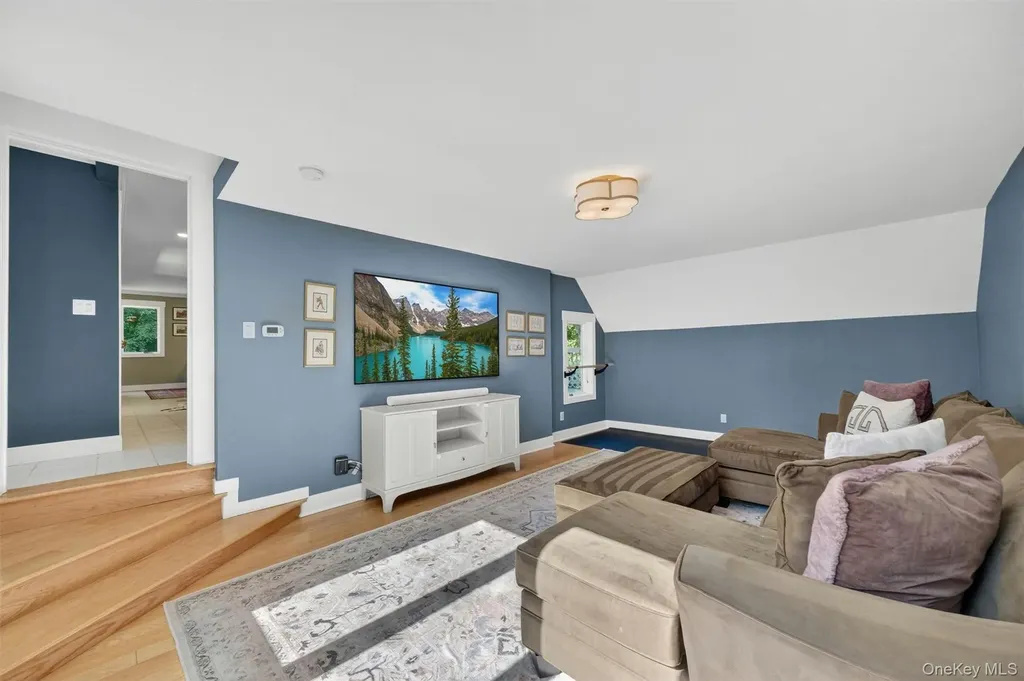11 Arbutus Street Putnam Valley NY 10579